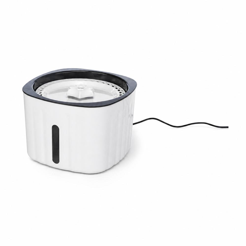 Flower drykkjarbrubnnur plastic 2 l.
